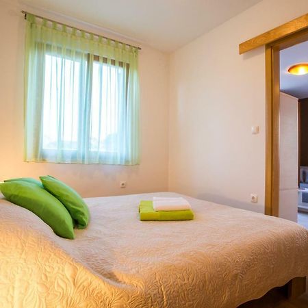 Apartman Irena Πούλα Εξωτερικό φωτογραφία